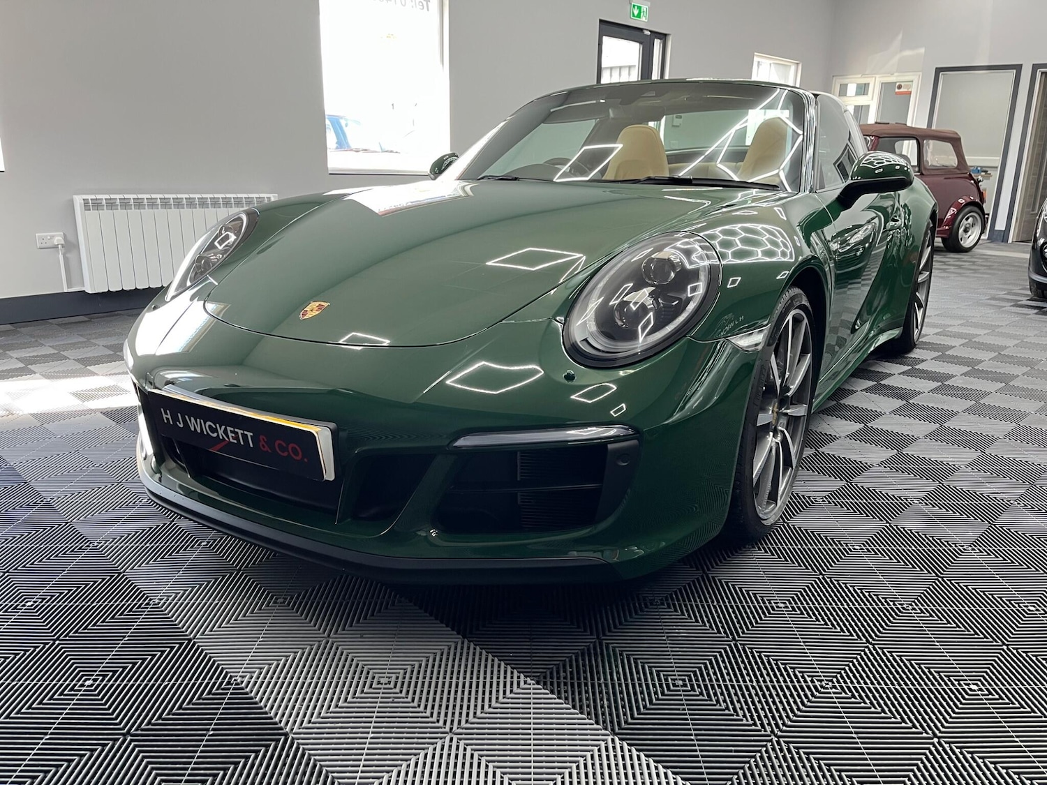 Used Porsche 911 2018 for sale - 77892481: Photo 10