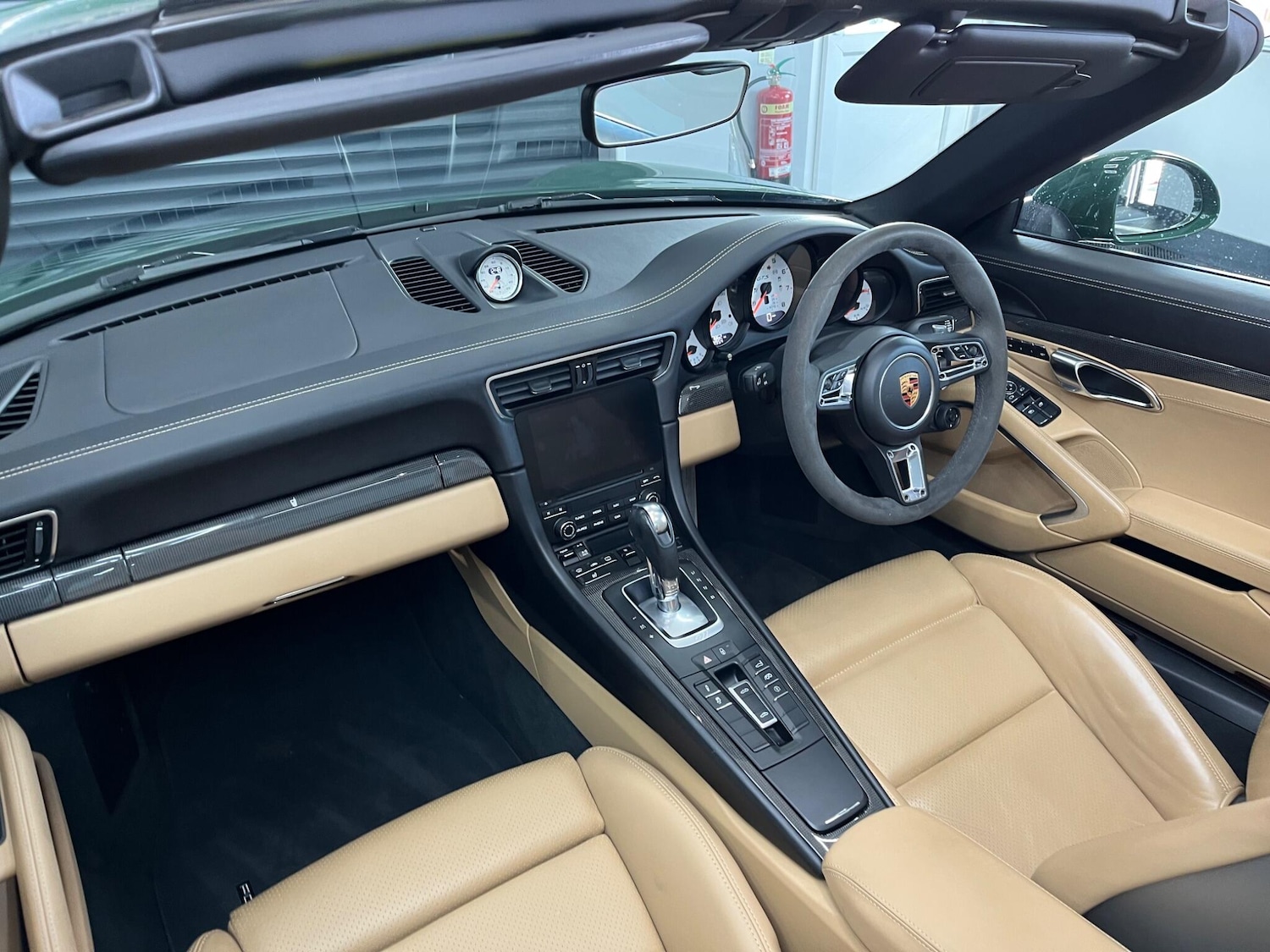 Used Porsche 911 2018 for sale - 77892481: Photo 12