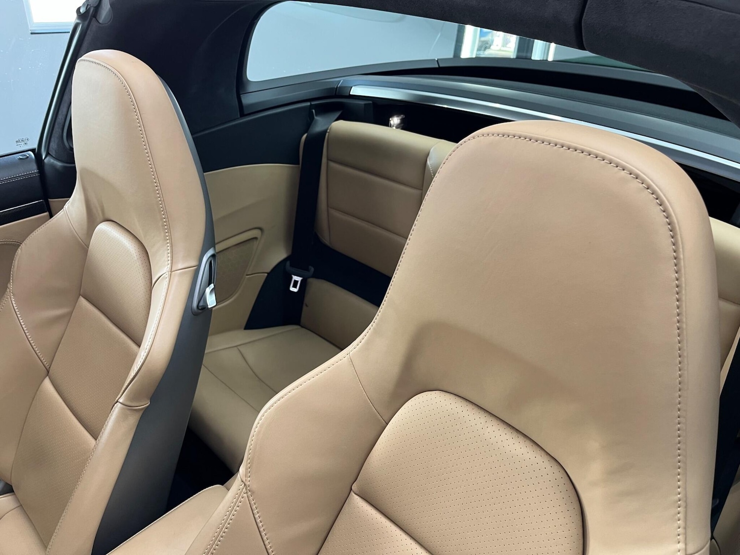 Used Porsche 911 2018 for sale - 77892481: Photo 14