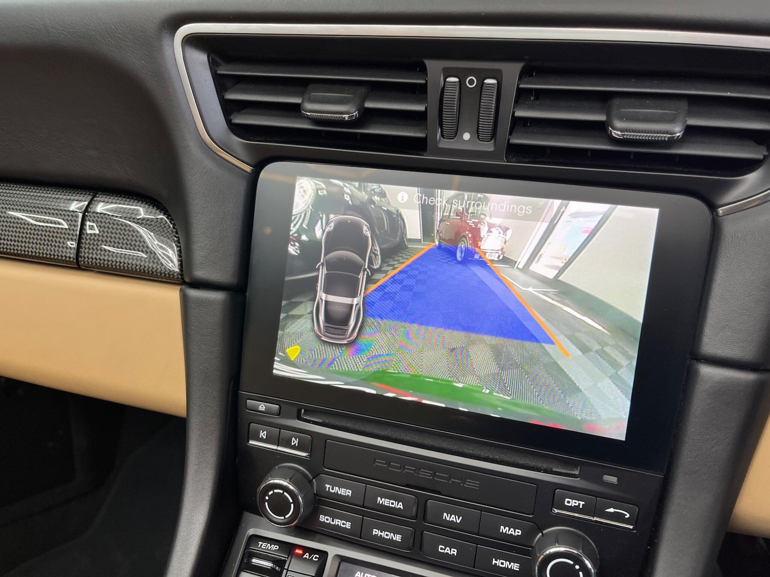 Used Porsche 911 2018 for sale - 77892481: Photo 19