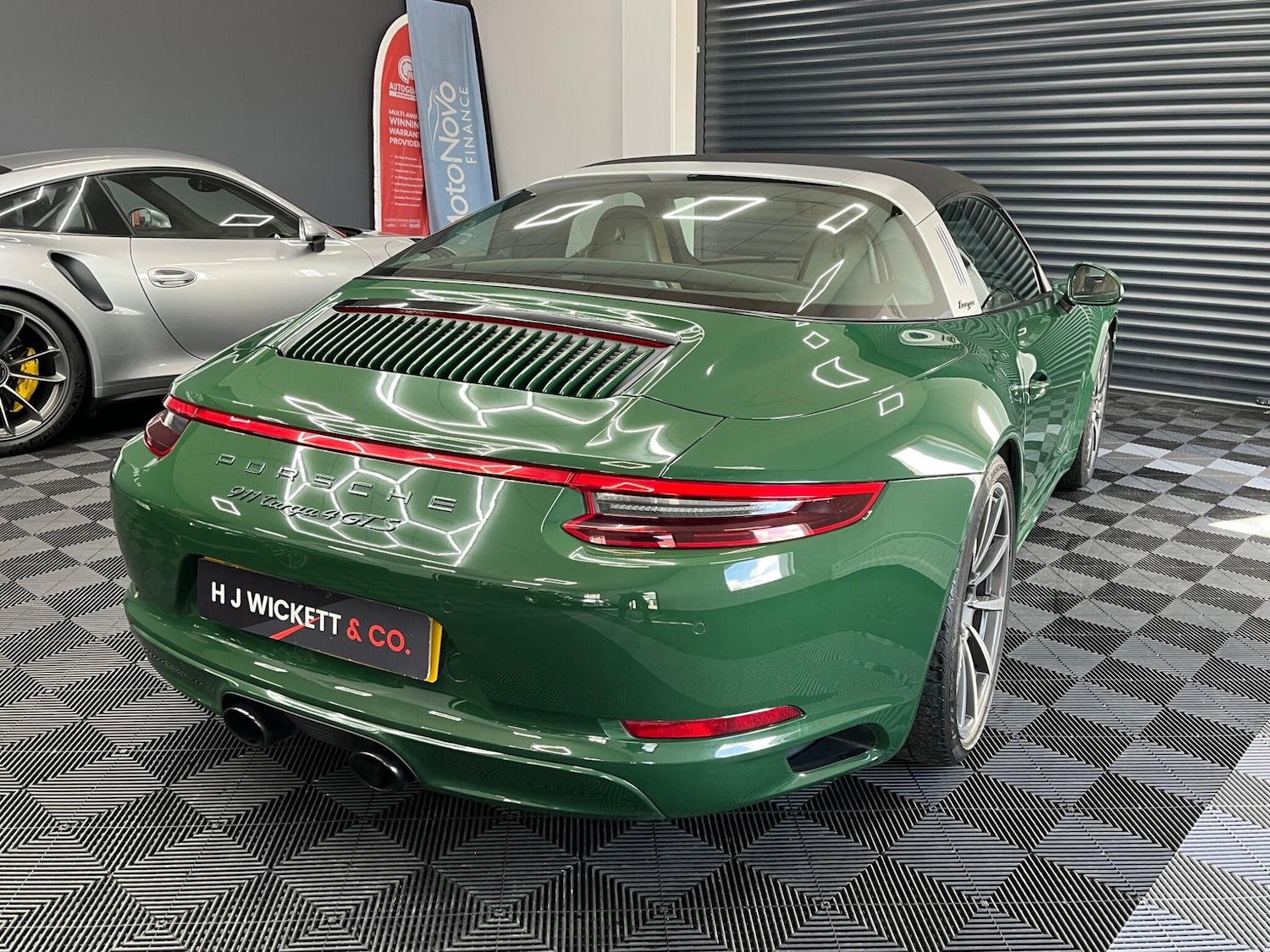 Used Porsche 911 2018 for sale - 77892481: Photo 5