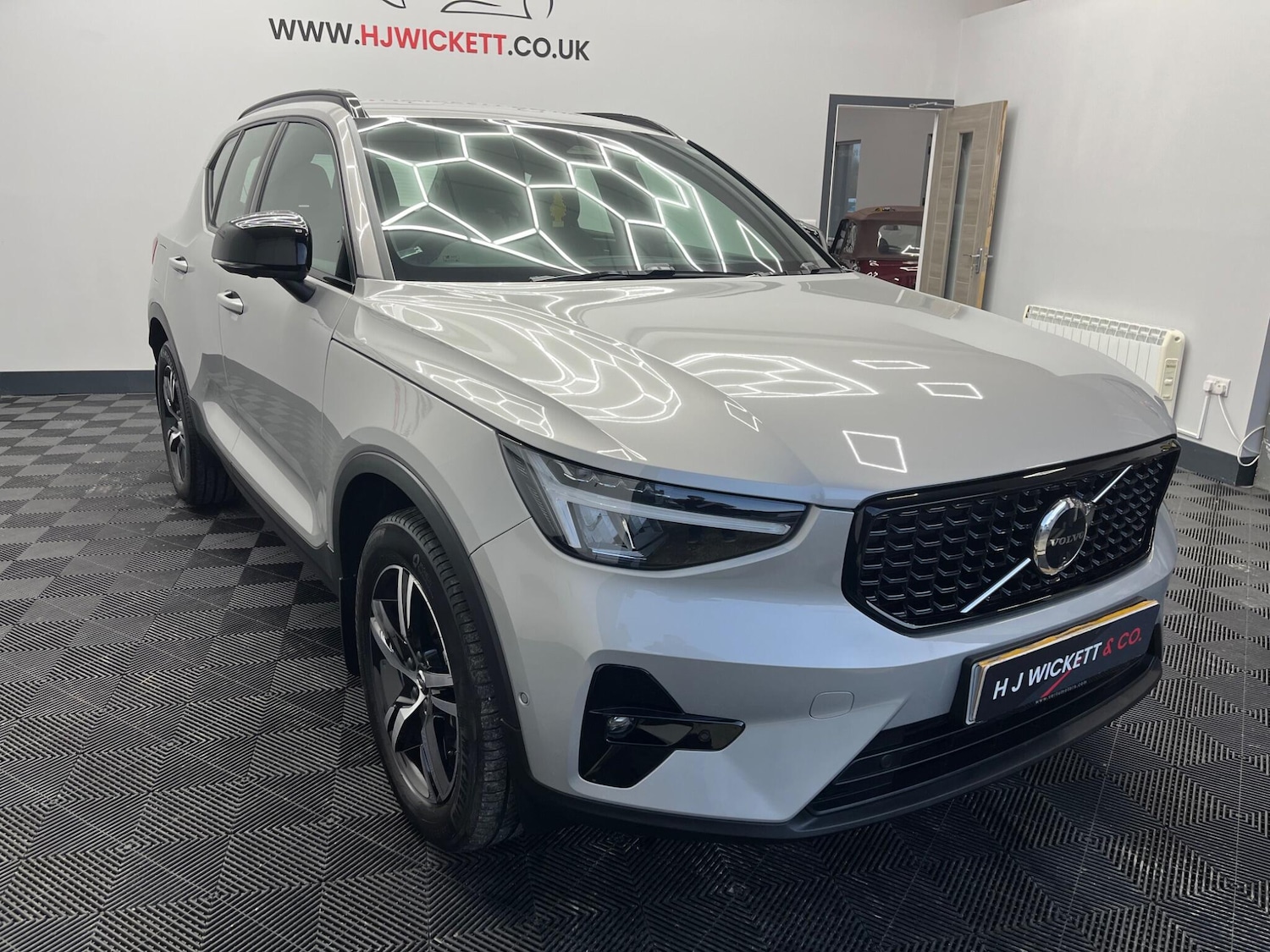 Used Volvo XC40 2023 for sale - 77658465: Photo 5