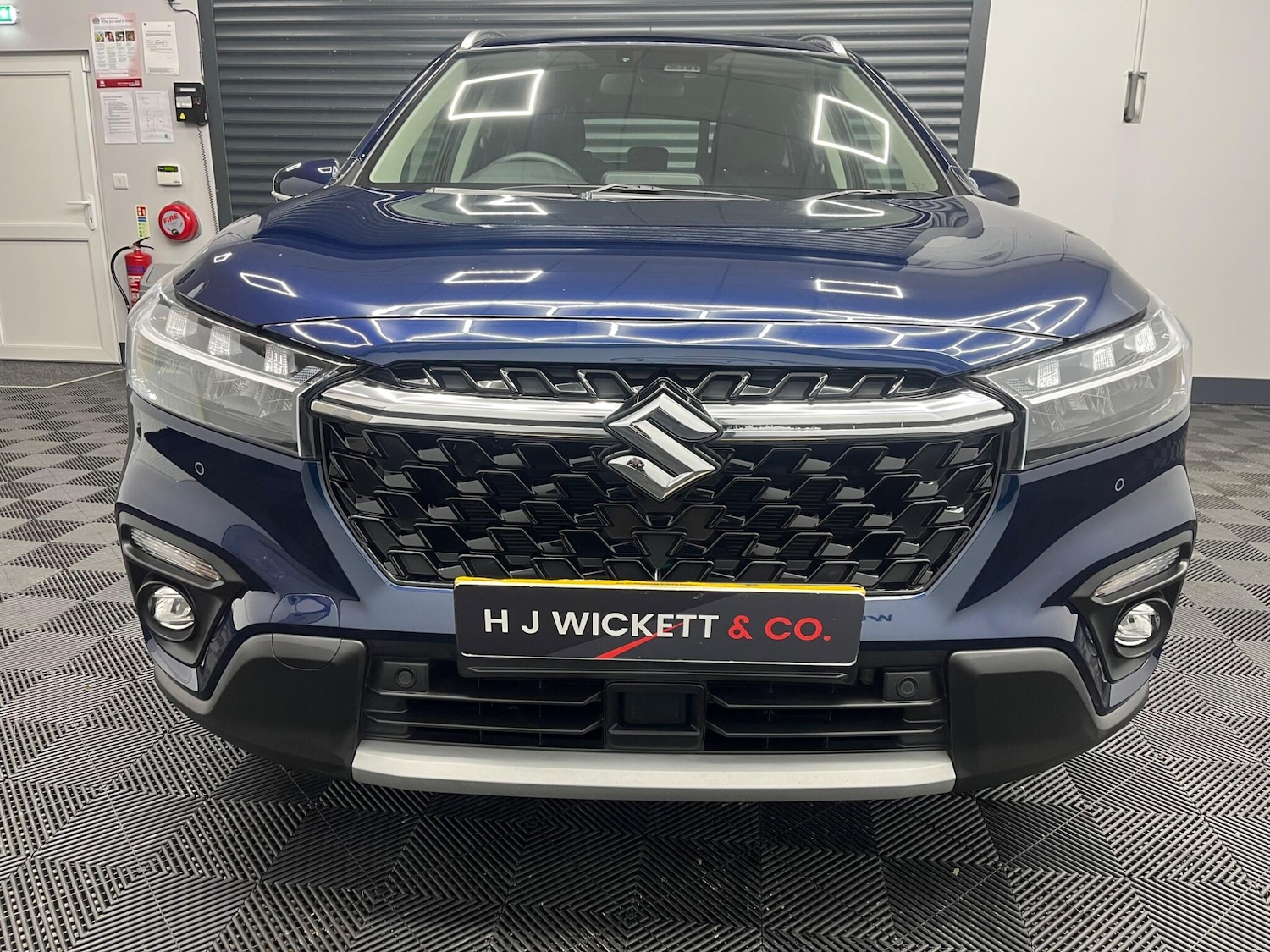 Used Suzuki SX4 S-Cross 2023 for sale - 76551040: Photo 2