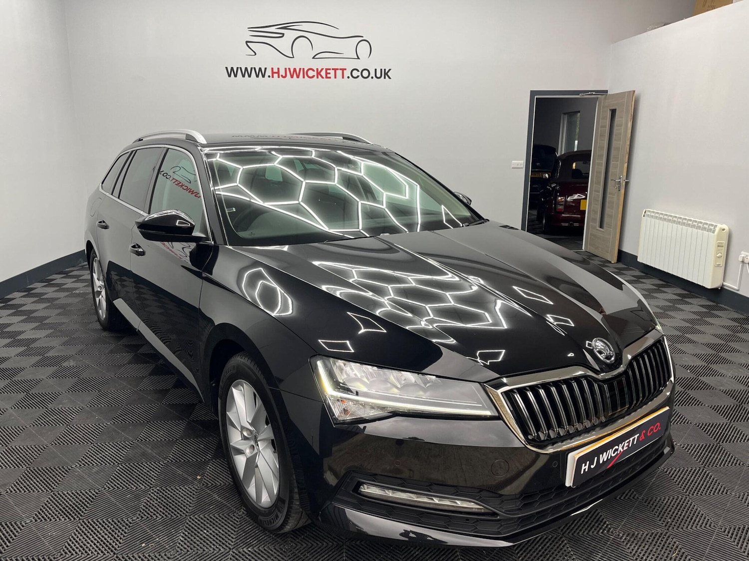 Used Skoda Superb 2024 for sale - 76151865: Photo 3