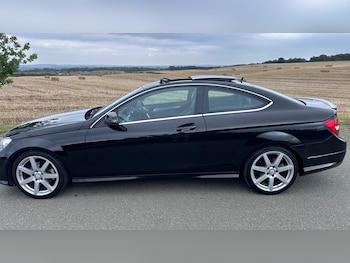 Used Mercedes-Benz C-Class 2015 for sale - 75418524: Photo