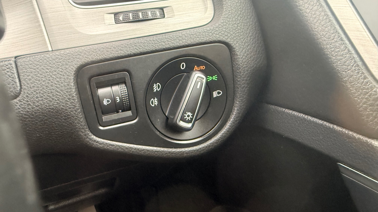 Used Volkswagen Golf 2016 for sale - 77062326: Photo 21