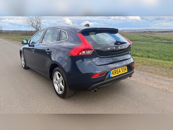 Used Volvo V40 2014 for sale - 78409246: Photo