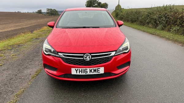 Used Vauxhall Astra 2016 for sale - 76149778: Photo 2