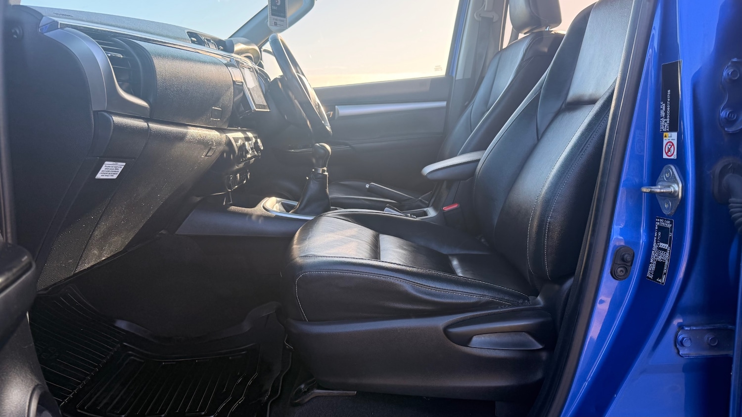 Used Toyota Hilux 2017 for sale - 77742457: Photo 11