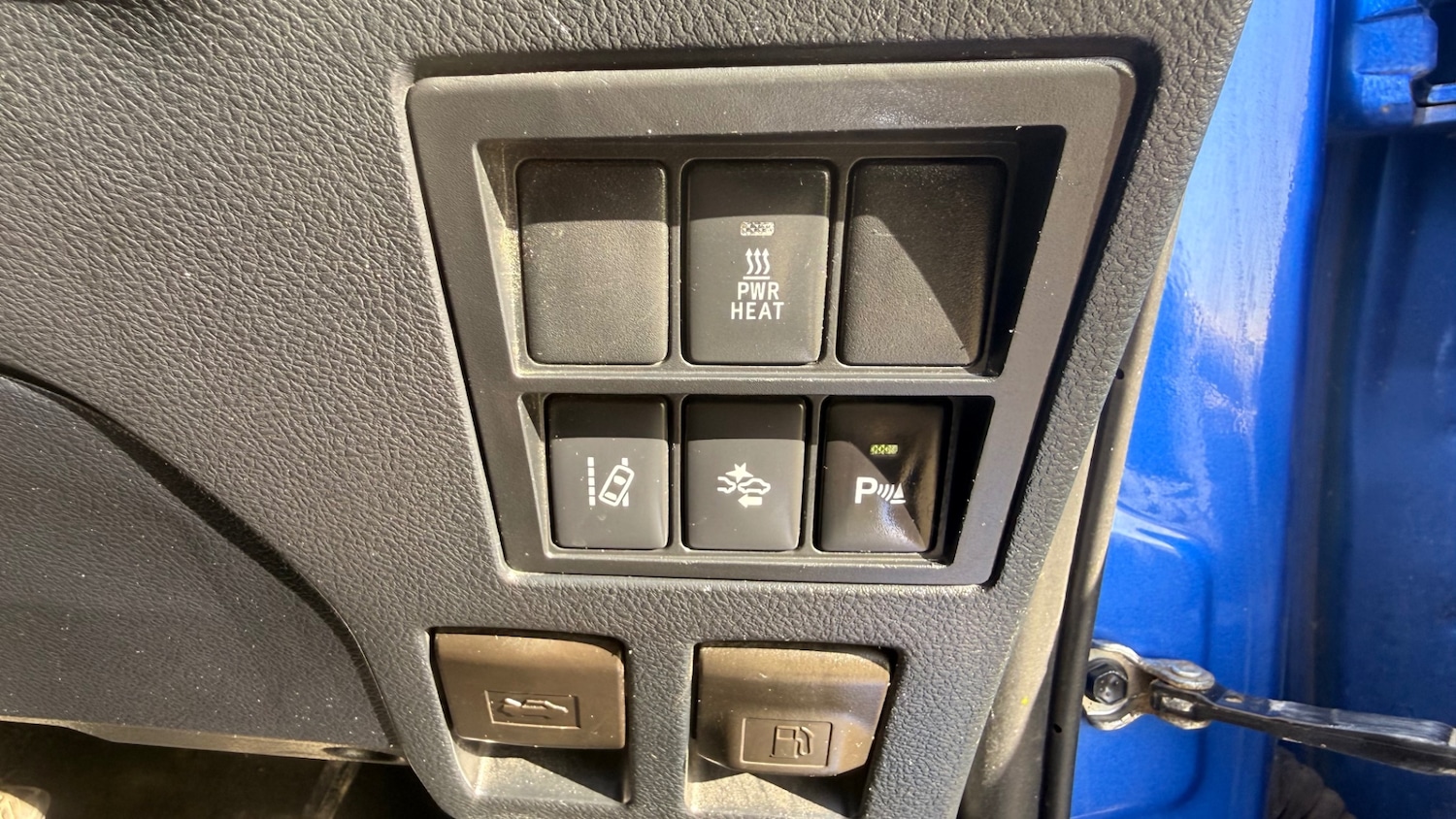 Used Toyota Hilux 2017 for sale - 77742457: Photo 21