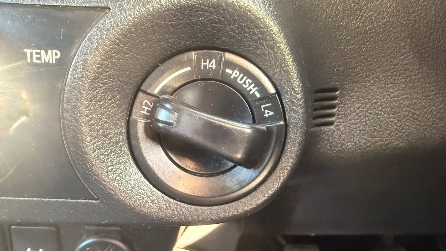 Used Toyota Hilux 2017 for sale - 77742457: Photo 24