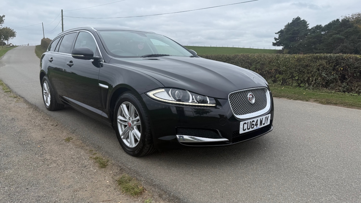 Used Jaguar XF 2014 for sale - 76553775: Photo 1