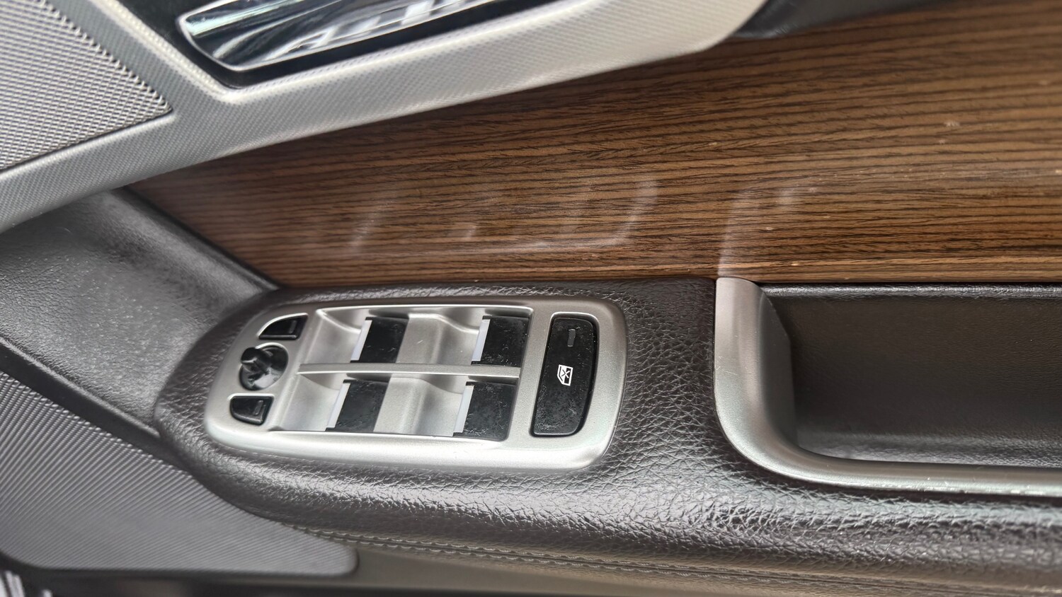 Used Jaguar XF 2014 for sale - 76553775: Photo 15