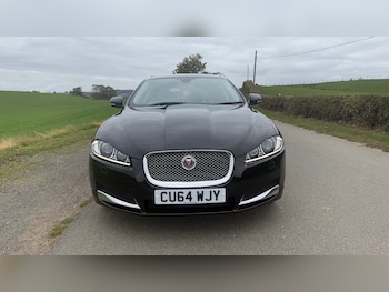 Used Jaguar XF 2014 for sale - 76553775: Photo
