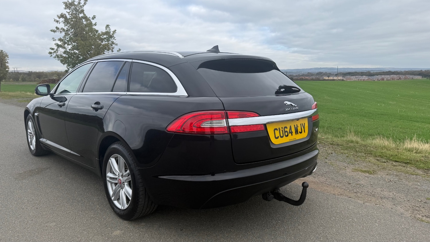 Used Jaguar XF 2014 for sale - 76553775: Photo 5
