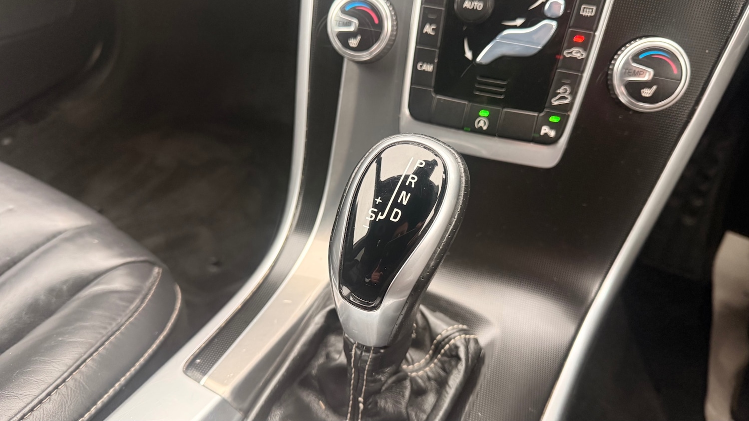 Used Volvo XC60 2017 for sale - 77062338: Photo 23