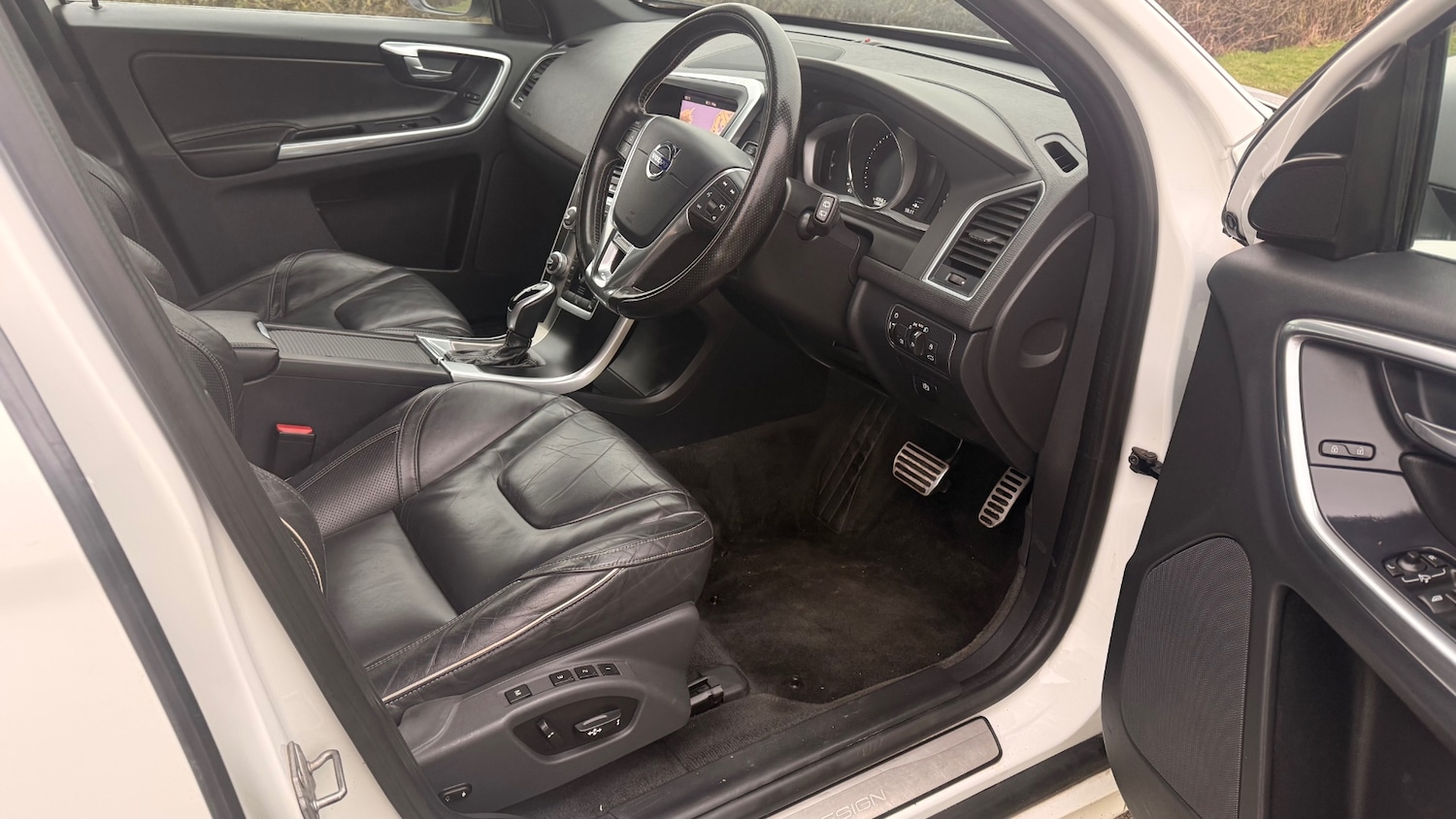 Used Volvo XC60 2017 for sale - 77062338: Photo 9