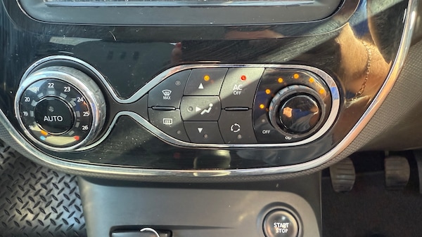 Used Renault Captur 2014 for sale - 76149751: Photo 17