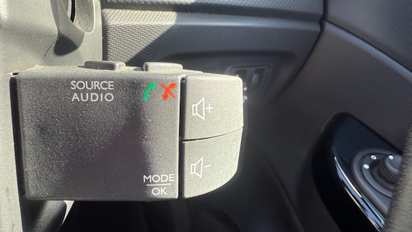 Used Renault Captur 2014 for sale - 76149751: Photo 20