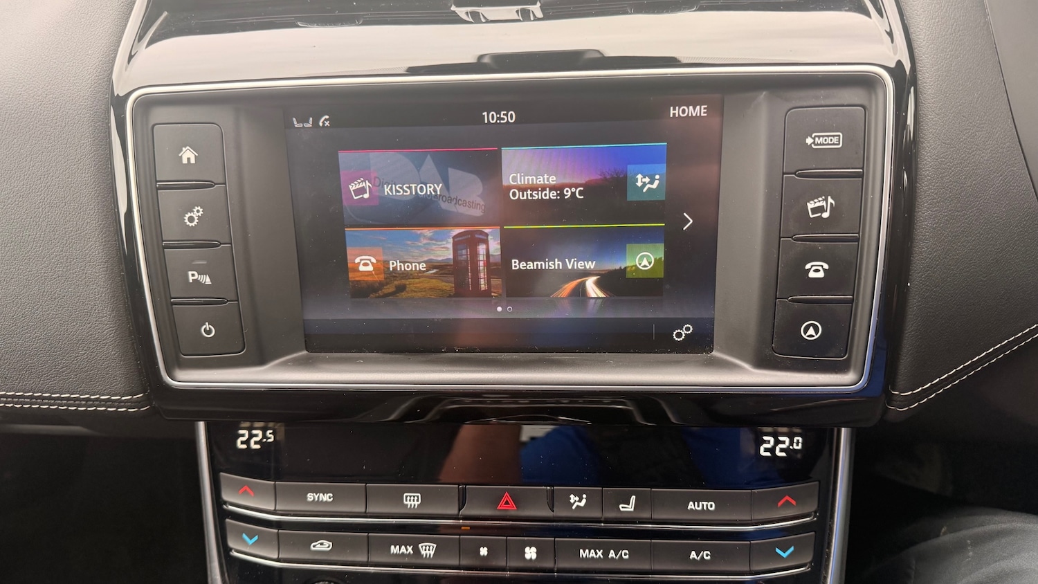 Used Jaguar XE 2017 for sale - 77742557: Photo 21