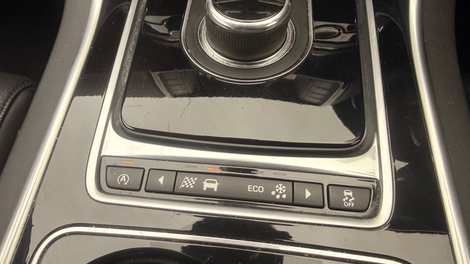 Used Jaguar XE 2017 for sale - 77742557: Photo 26