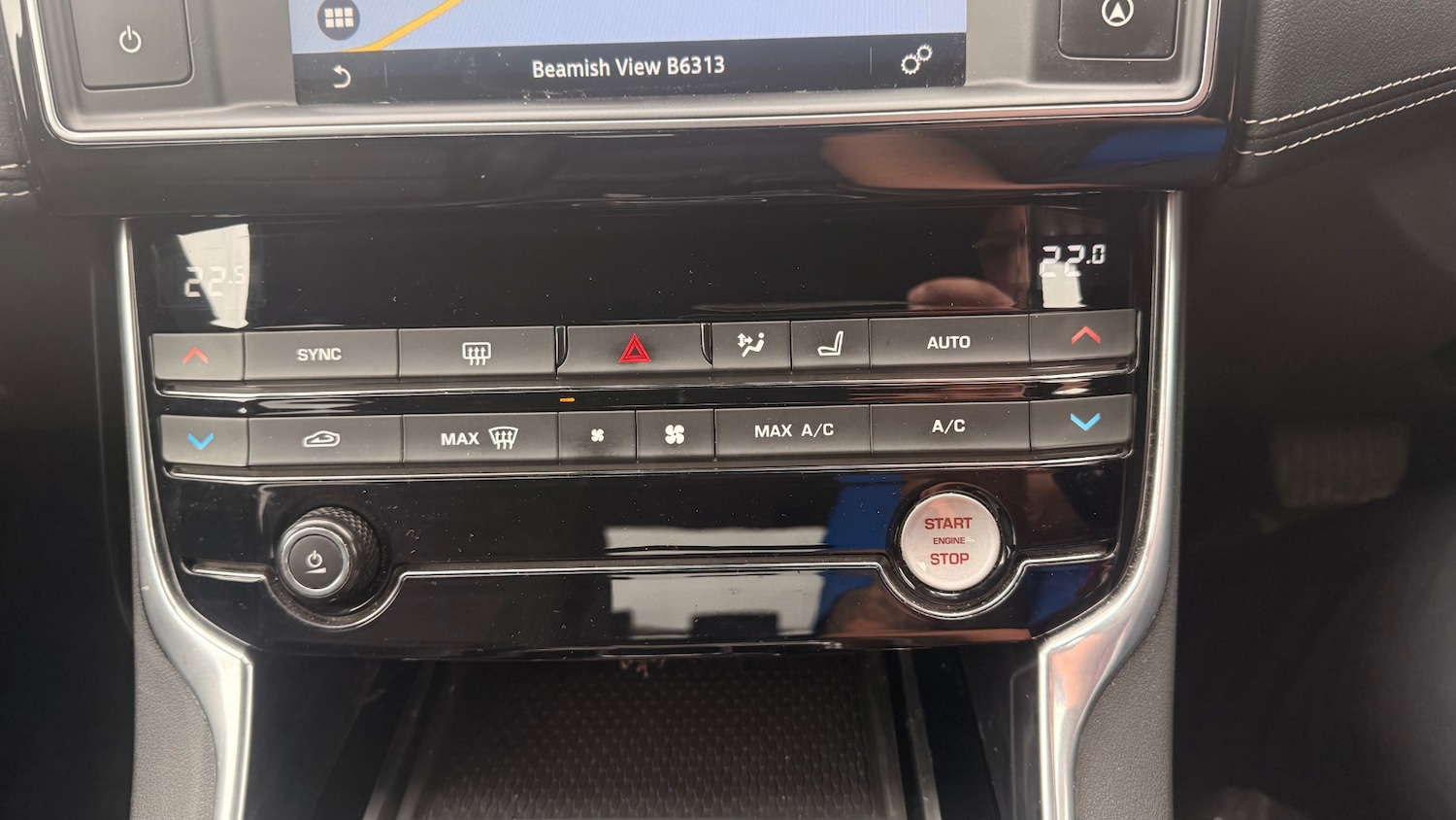 Used Jaguar XE 2017 for sale - 77742557: Photo 27