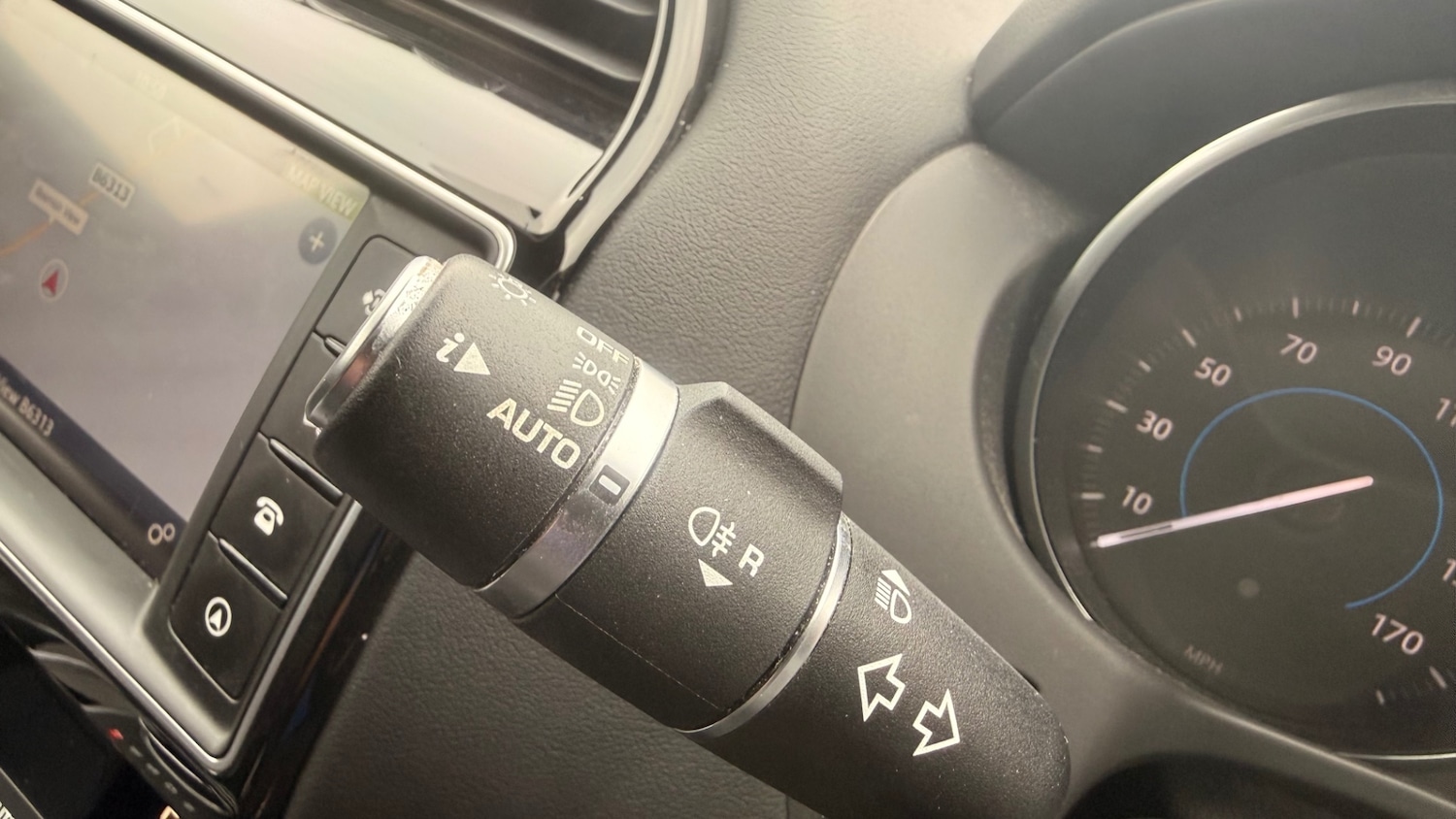 Used Jaguar XE 2017 for sale - 77742557: Photo 30