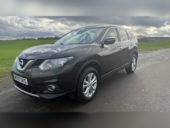 Used Nissan X-Trail 2017 for sale - 76553819: Photo
