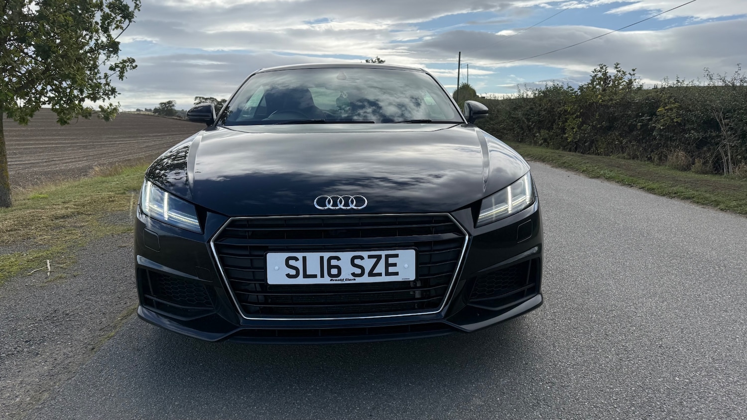Used Audi TT 2016 for sale - 76149761: Photo 2