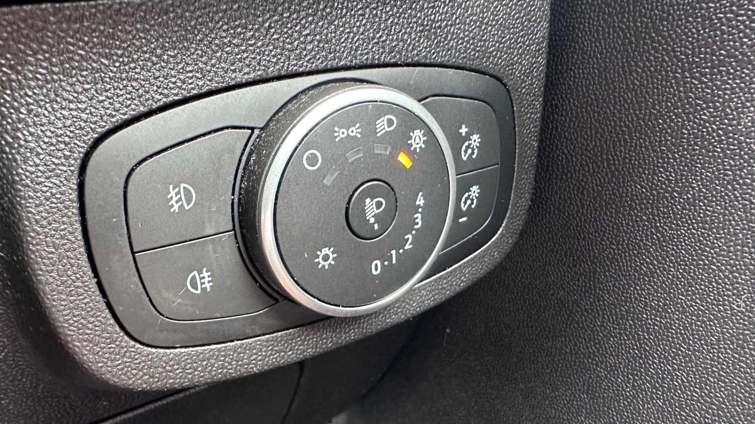 Used Ford Fiesta 2018 for sale - 76149777: Photo 17