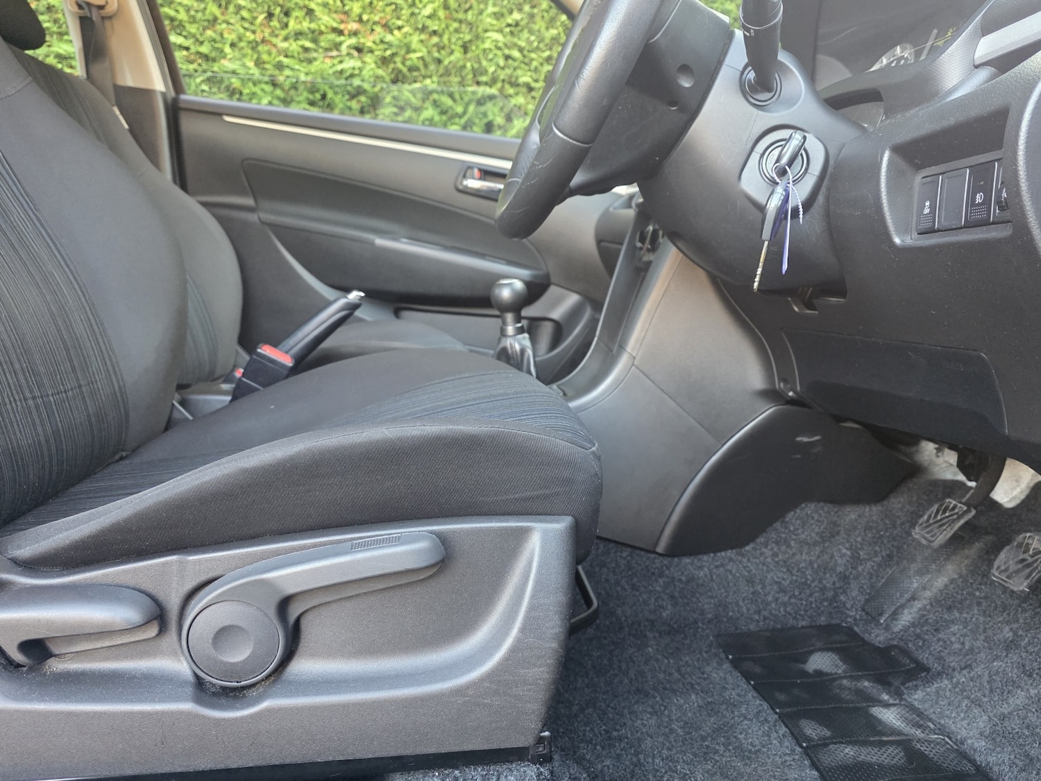 Used Suzuki Swift 2014 for sale - 76725724: Photo 12