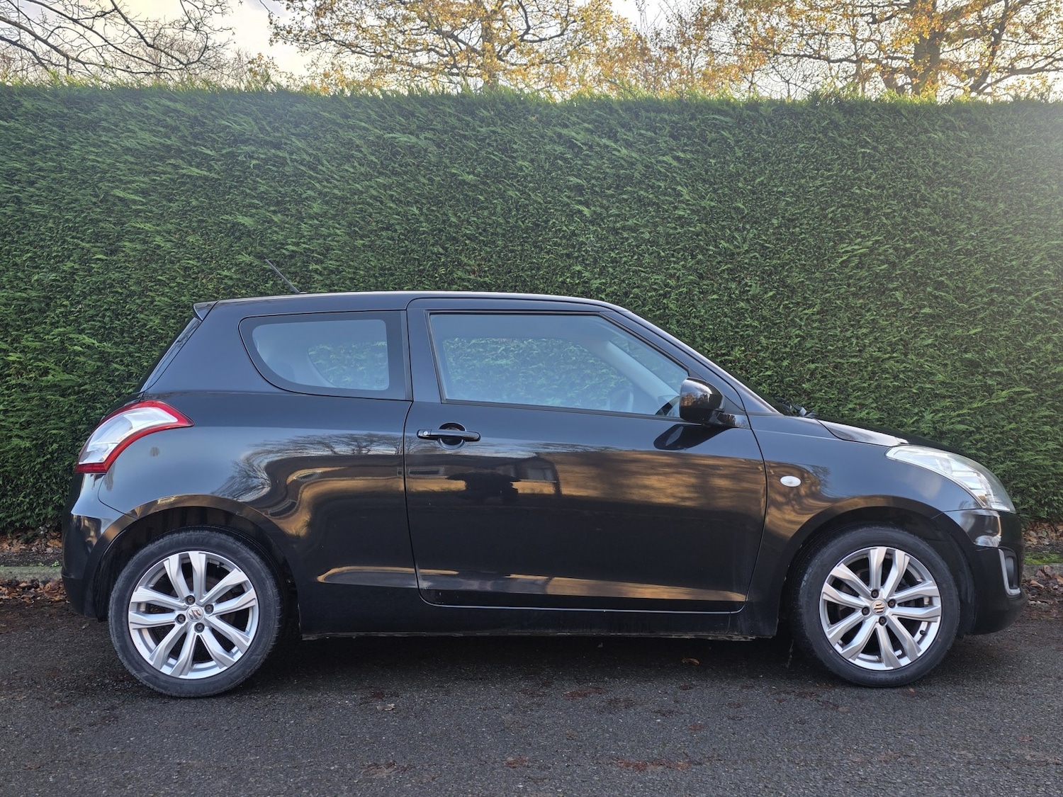 Used Suzuki Swift 2014 for sale - 76725724: Photo 5