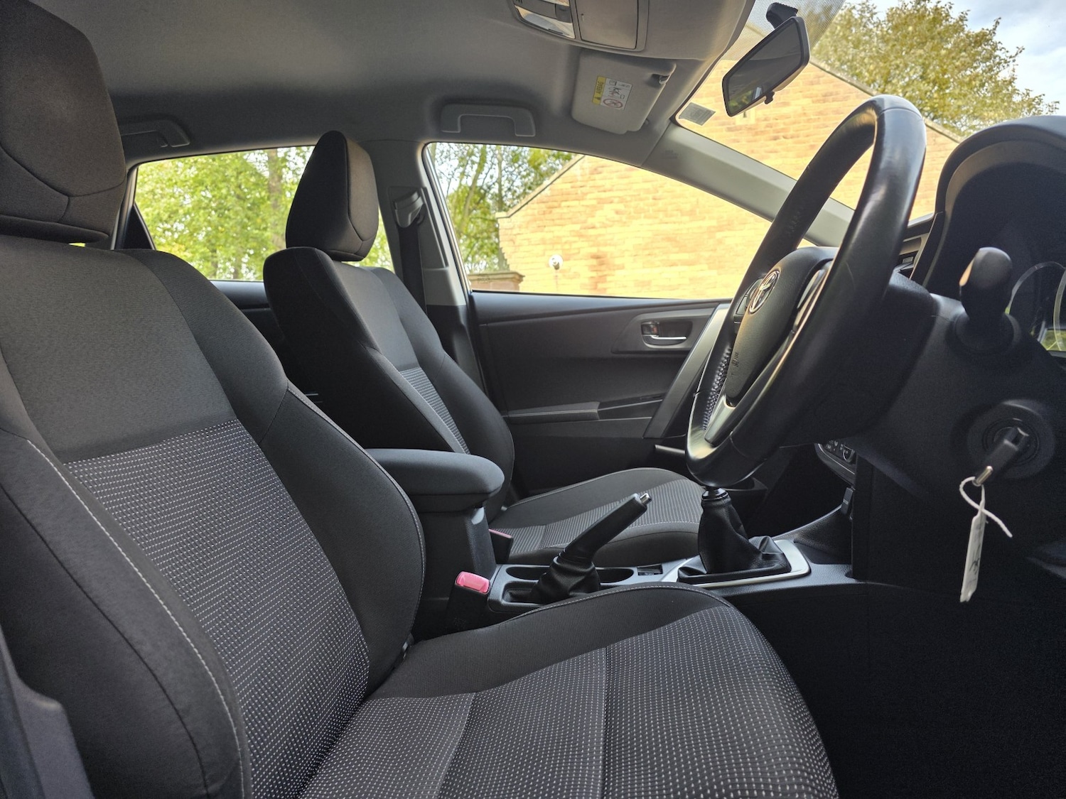 Used Toyota Auris 2013 for sale - 76725705: Photo 17