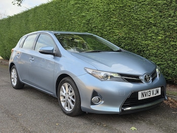 Toyota - Auris