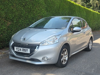 Used Peugeot 208 2014 for sale - 78977208: Photo
