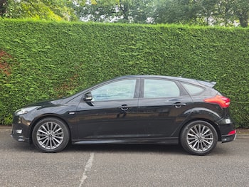Used Ford Focus 2017 for sale - 79656936: Photo