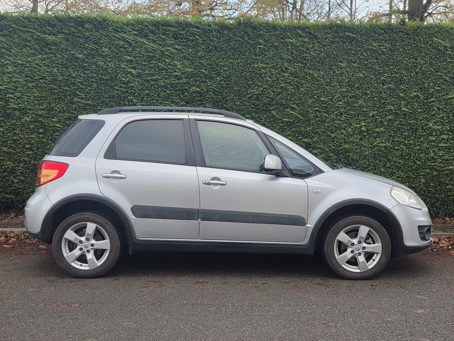 Used Suzuki SX4 2012 for sale - 76725698: Photo 4