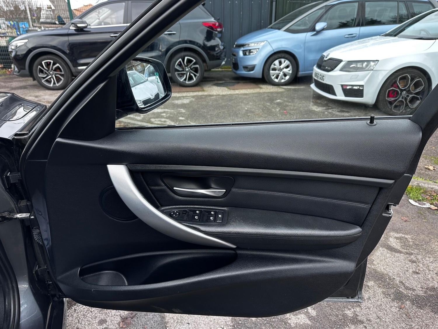 Used BMW 3 Series 2013 for sale - 76714918: Photo 16