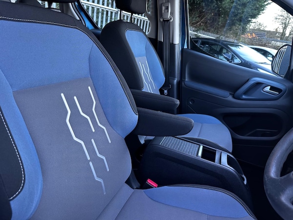Used Peugeot Partner Tepee 2012 for sale - 76238919: Photo 21