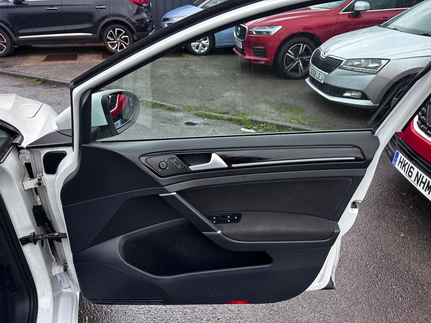 Used Volkswagen Golf 2015 for sale - 77738117: Photo 15