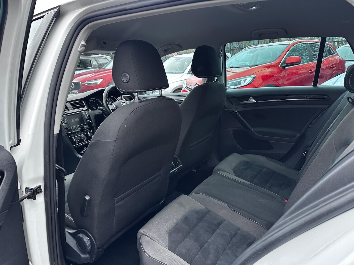 Used Volkswagen Golf 2015 for sale - 77738117: Photo 21