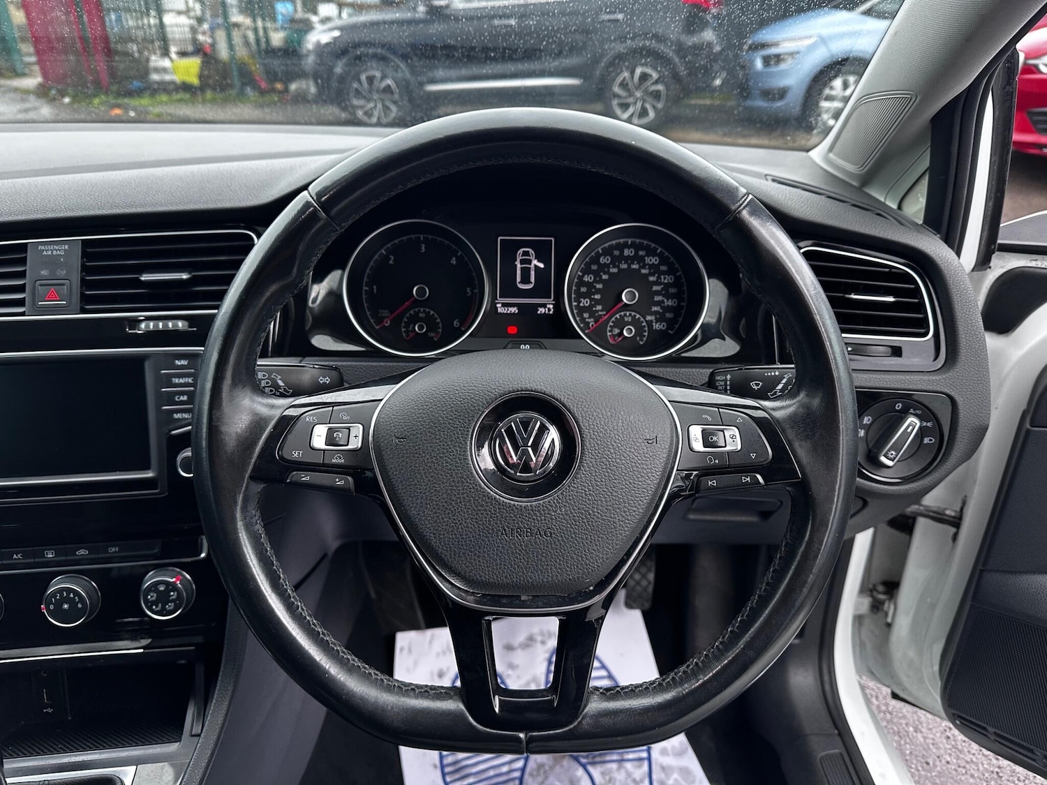 Used Volkswagen Golf 2015 for sale - 77738117: Photo 25