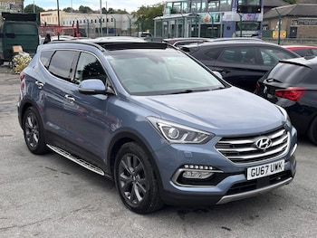Used Hyundai Santa Fe 2017 for sale - 79107423: Photo