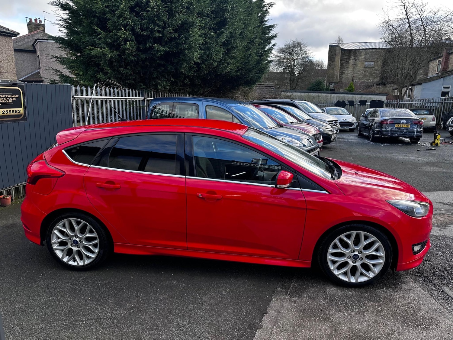 Used Ford Focus 2015 for sale - 77120886: Photo 12