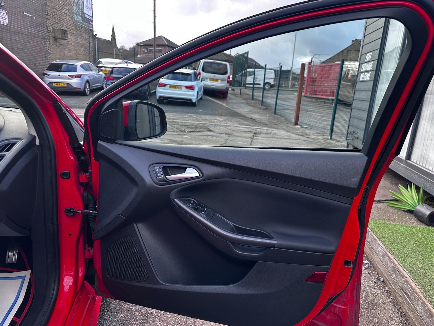 Used Ford Focus 2015 for sale - 77120886: Photo 14