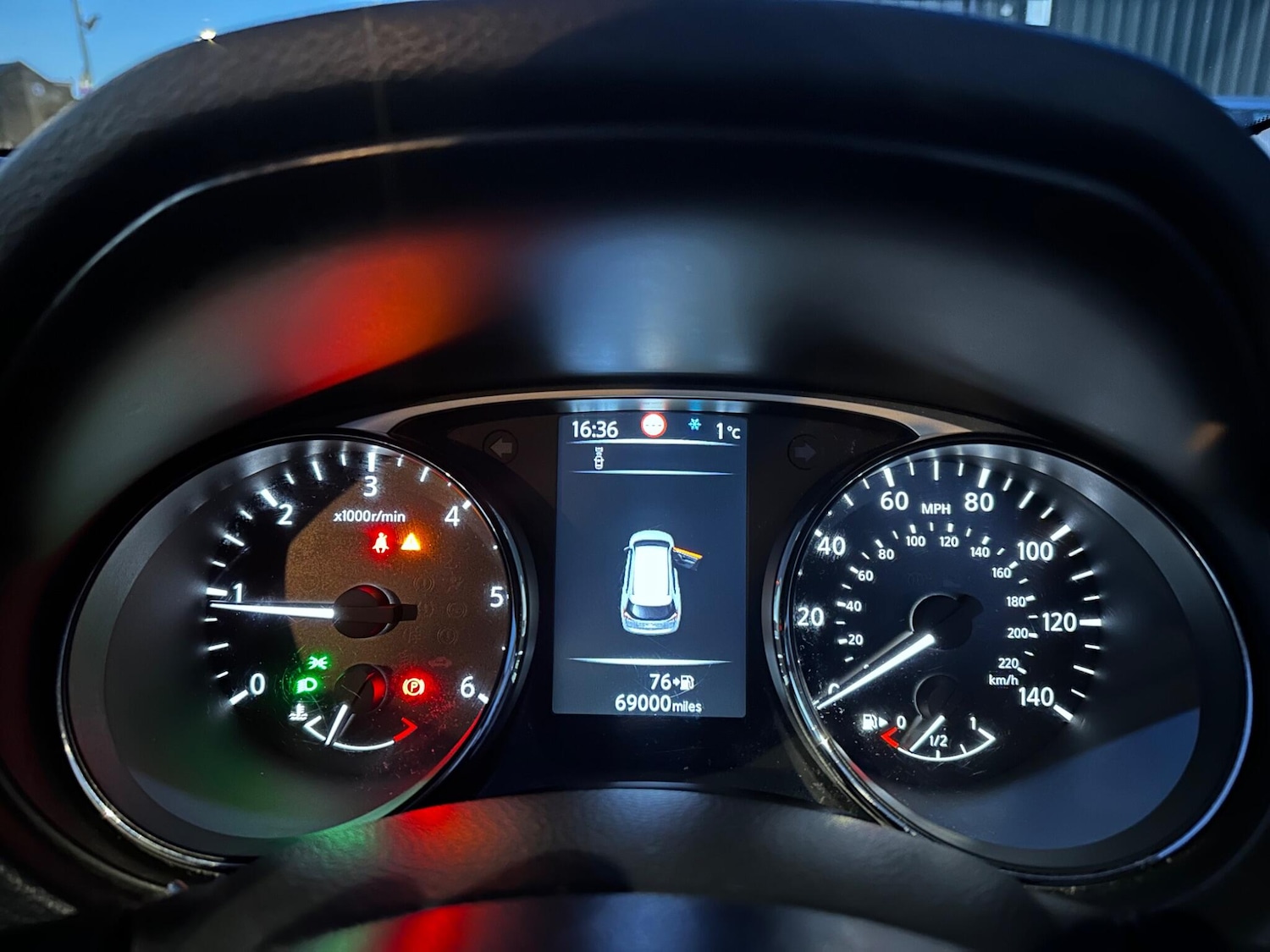 Used Nissan X-Trail 2017 for sale - 76620530: Photo 30