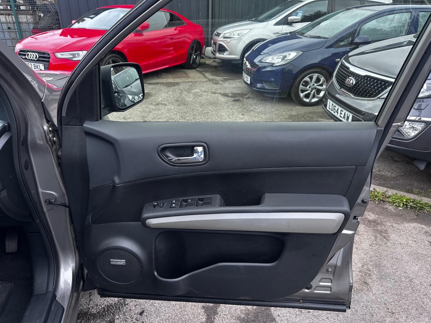 Used Nissan X-Trail for sale - 78185551: Photo 12