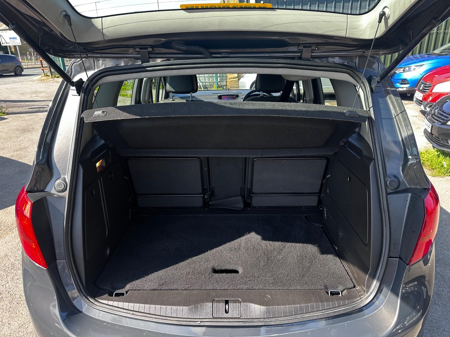 Used Vauxhall Meriva 2016 for sale - 77120861: Photo 10