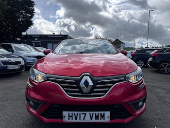 Used Renault Megane 2017 for sale - 75927372: Photo