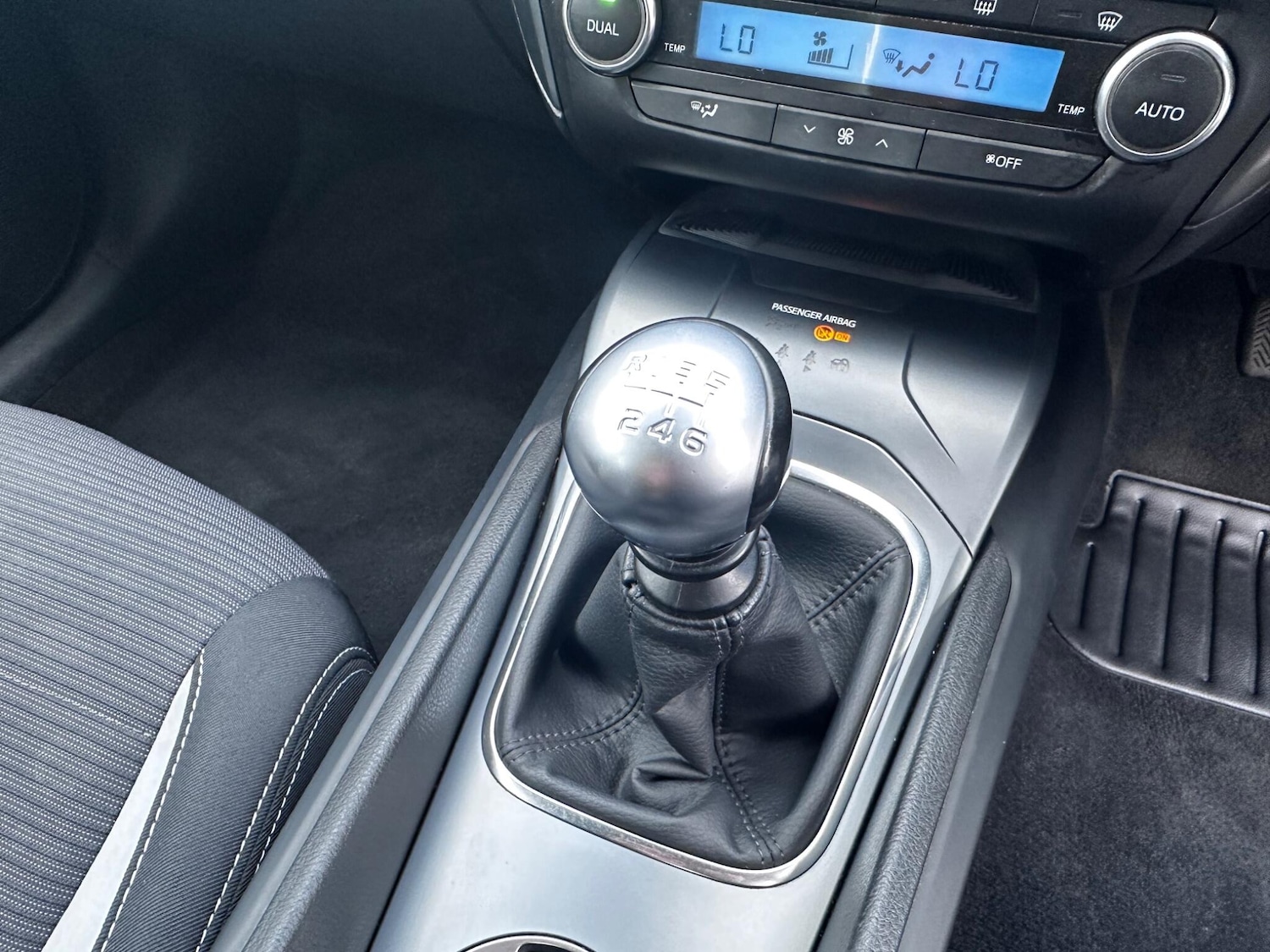 Used Toyota Avensis 2018 for sale - 78046709: Photo 32